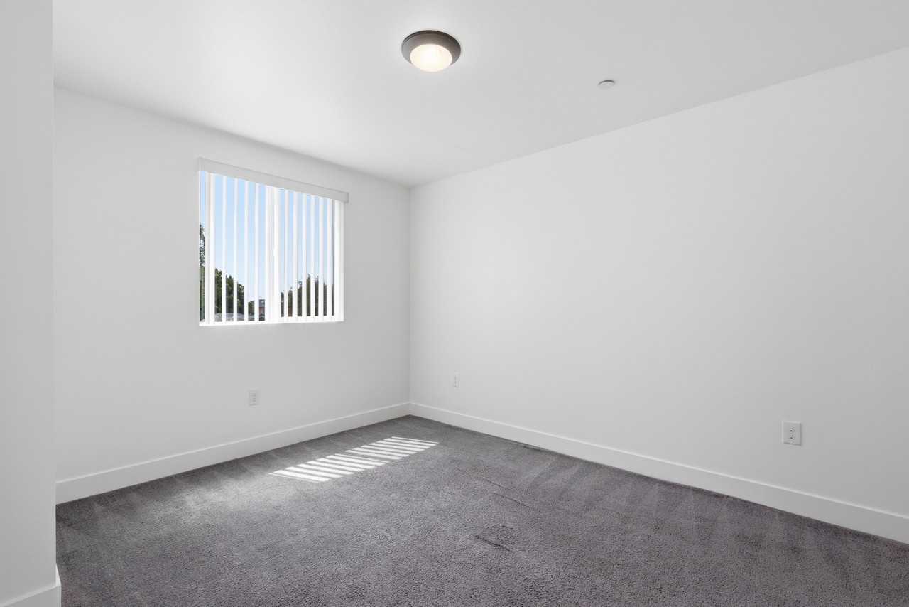 831 E 109th St #A - Photo 7 of 14