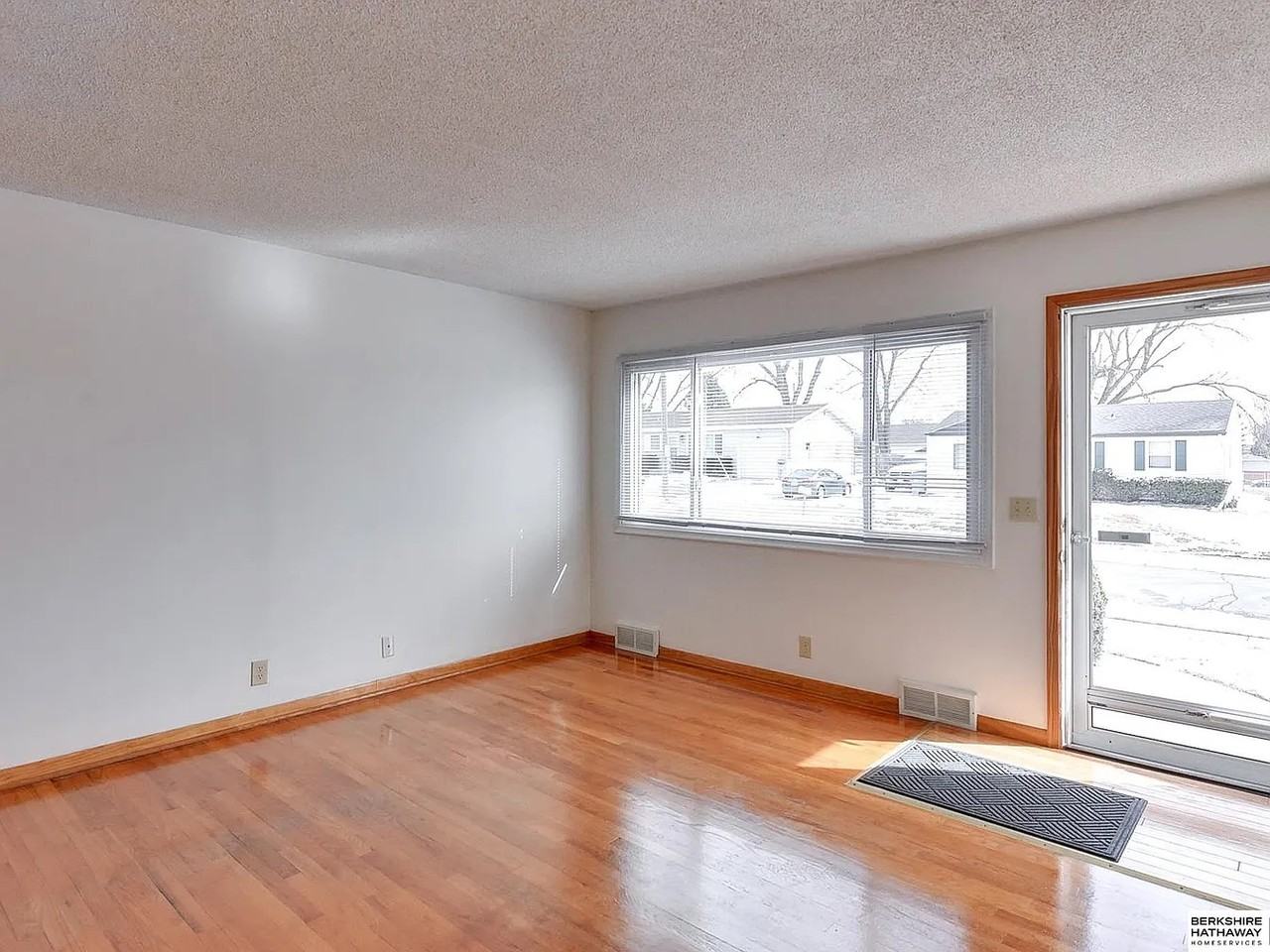 304 Pontiac Dr #NA - Photo 2 of 11