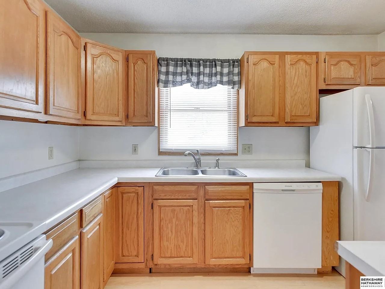 304 Pontiac Dr #NA - Photo 5 of 11