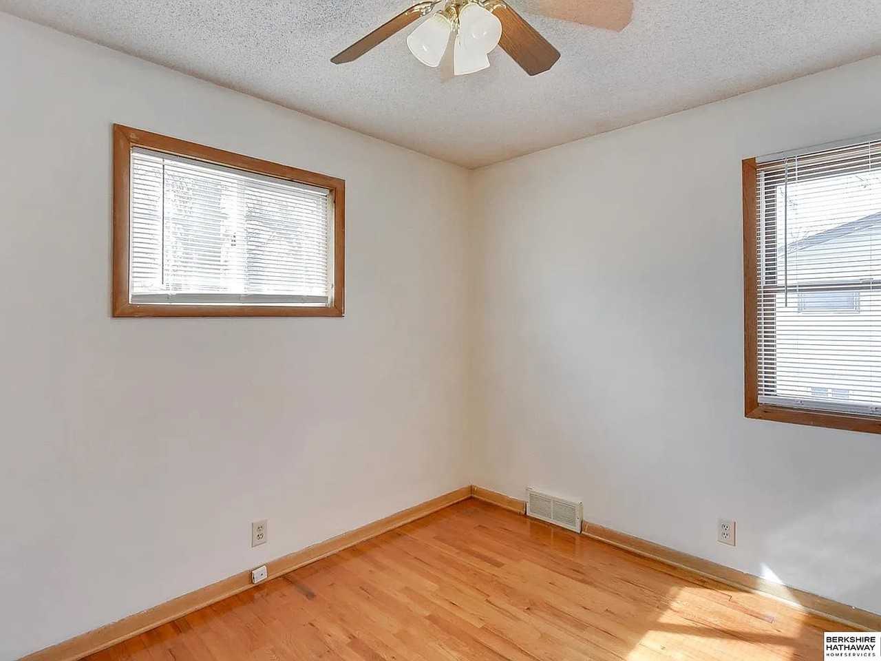 304 Pontiac Dr #NA - Photo 7 of 11