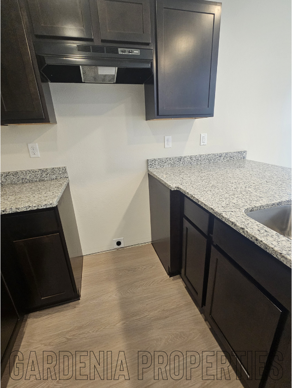 1115 E 5th St #NA - Photo 5 of 25