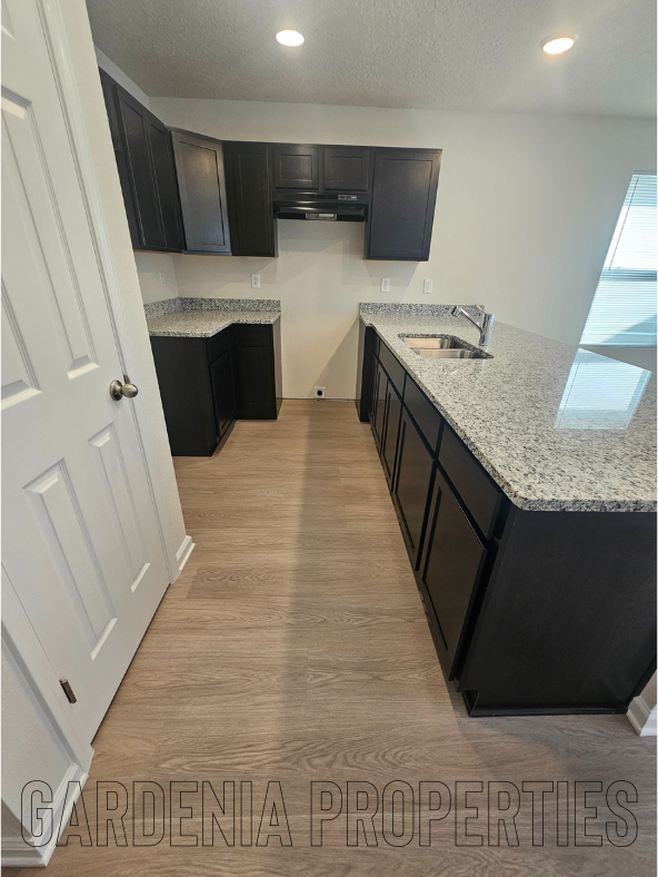 1115 E 5th St #NA - Photo 6 of 25