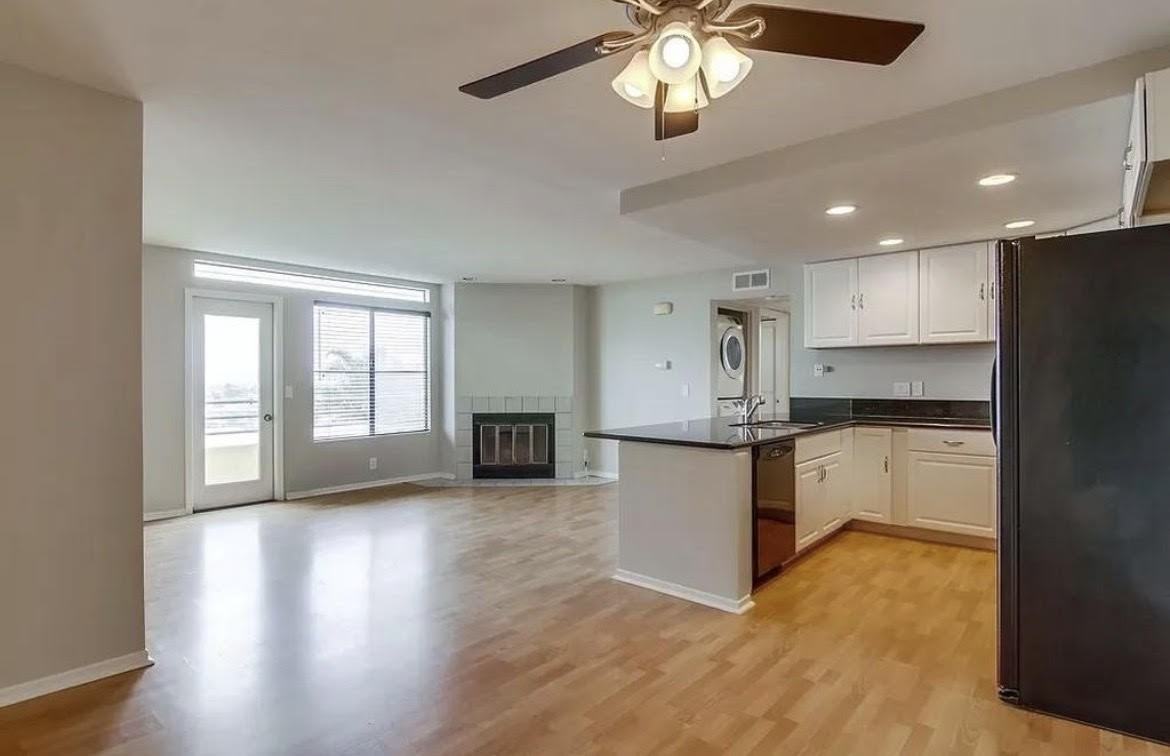 4402 Mentone St #303 - Photo 3 of 11