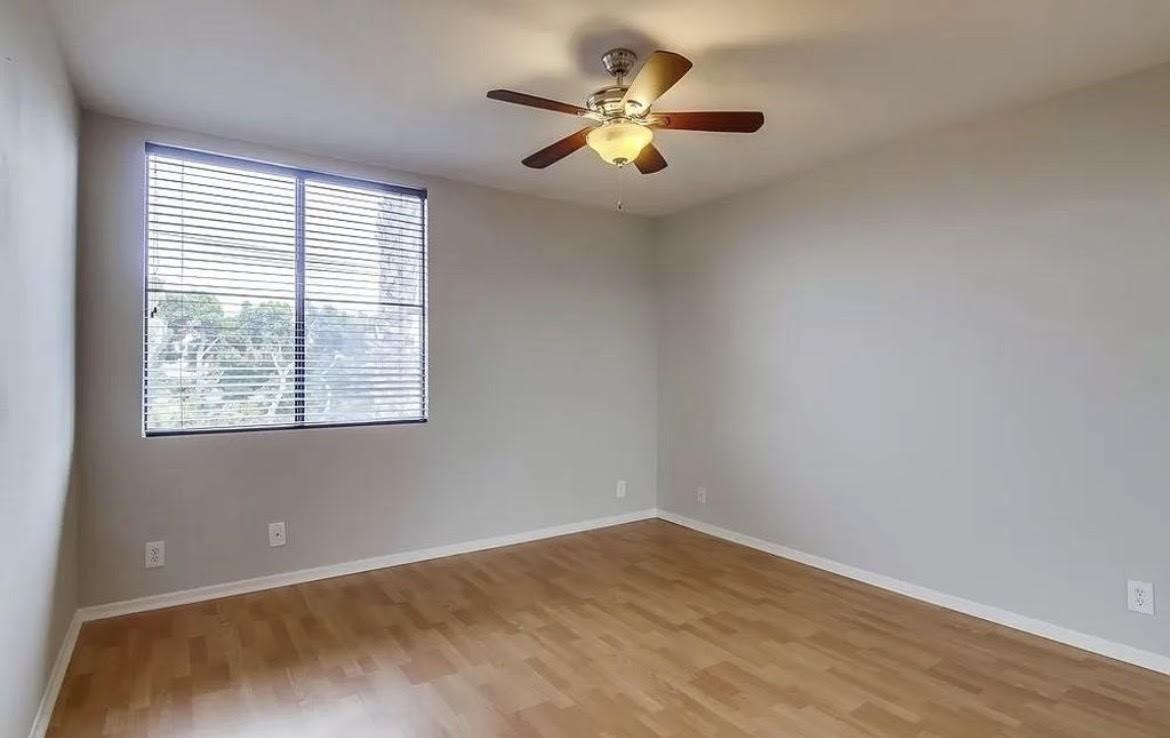 4402 Mentone St #303 - Photo 6 of 11