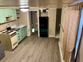 featured image of 914 8th Ave S #5