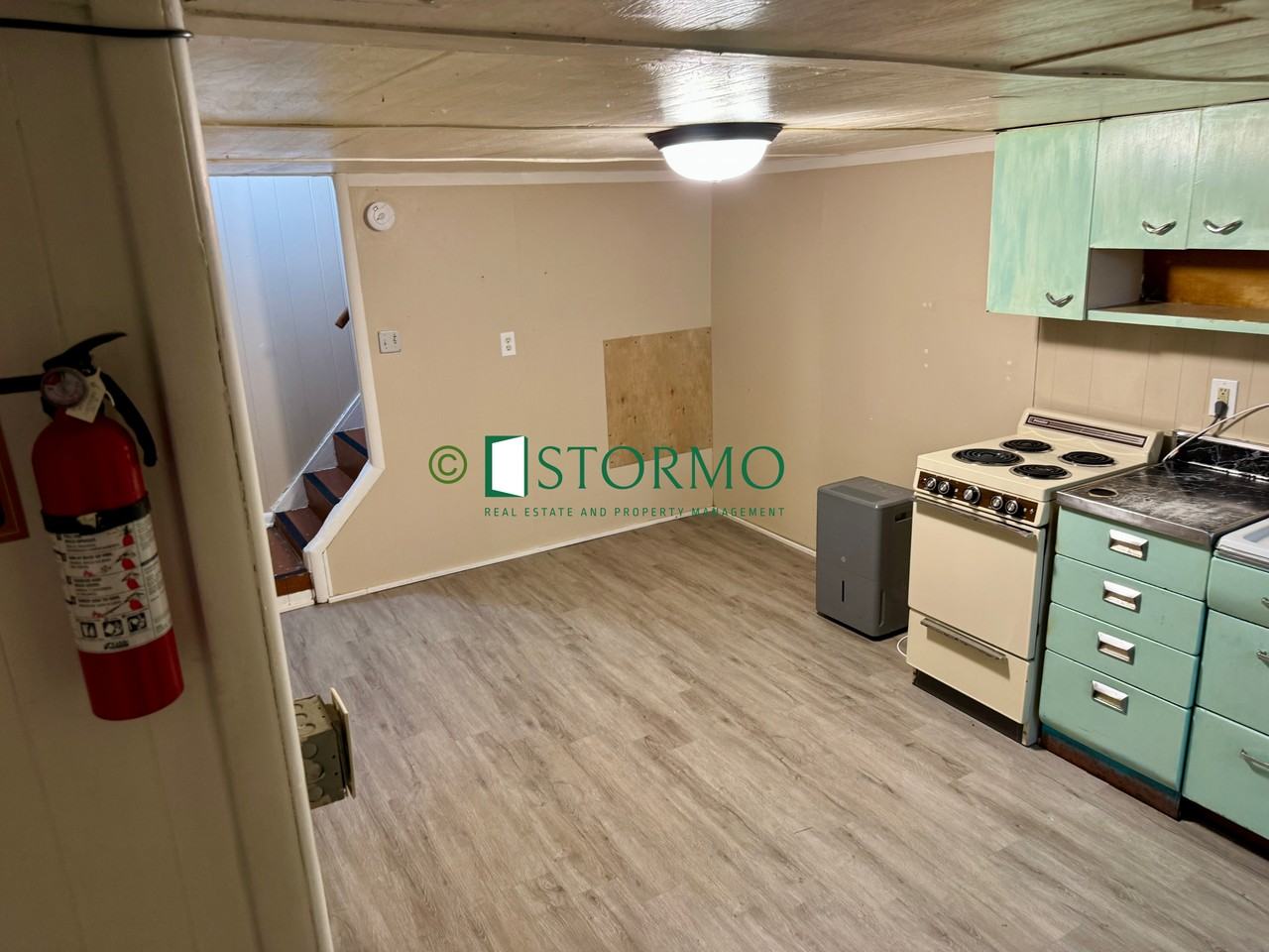 914 8th Ave S #5 - Photo 2 of 5