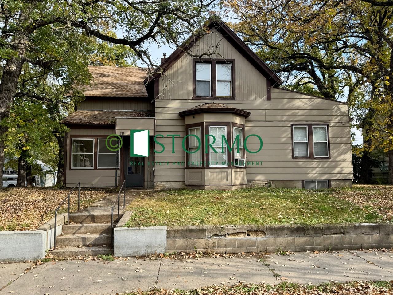 914 8th Ave S #5 - Photo 5 of 5