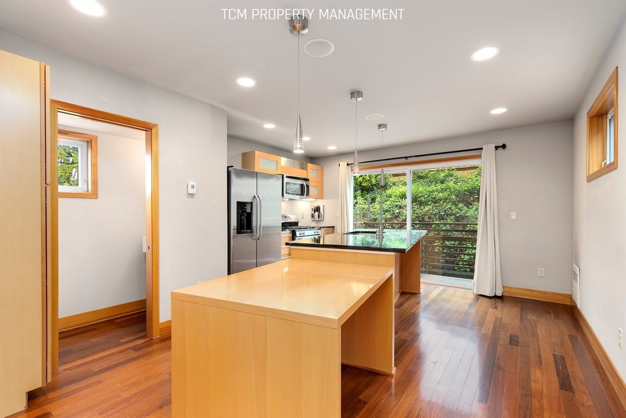 4012 23rd Ave Sw #NA - Photo 7 of 20