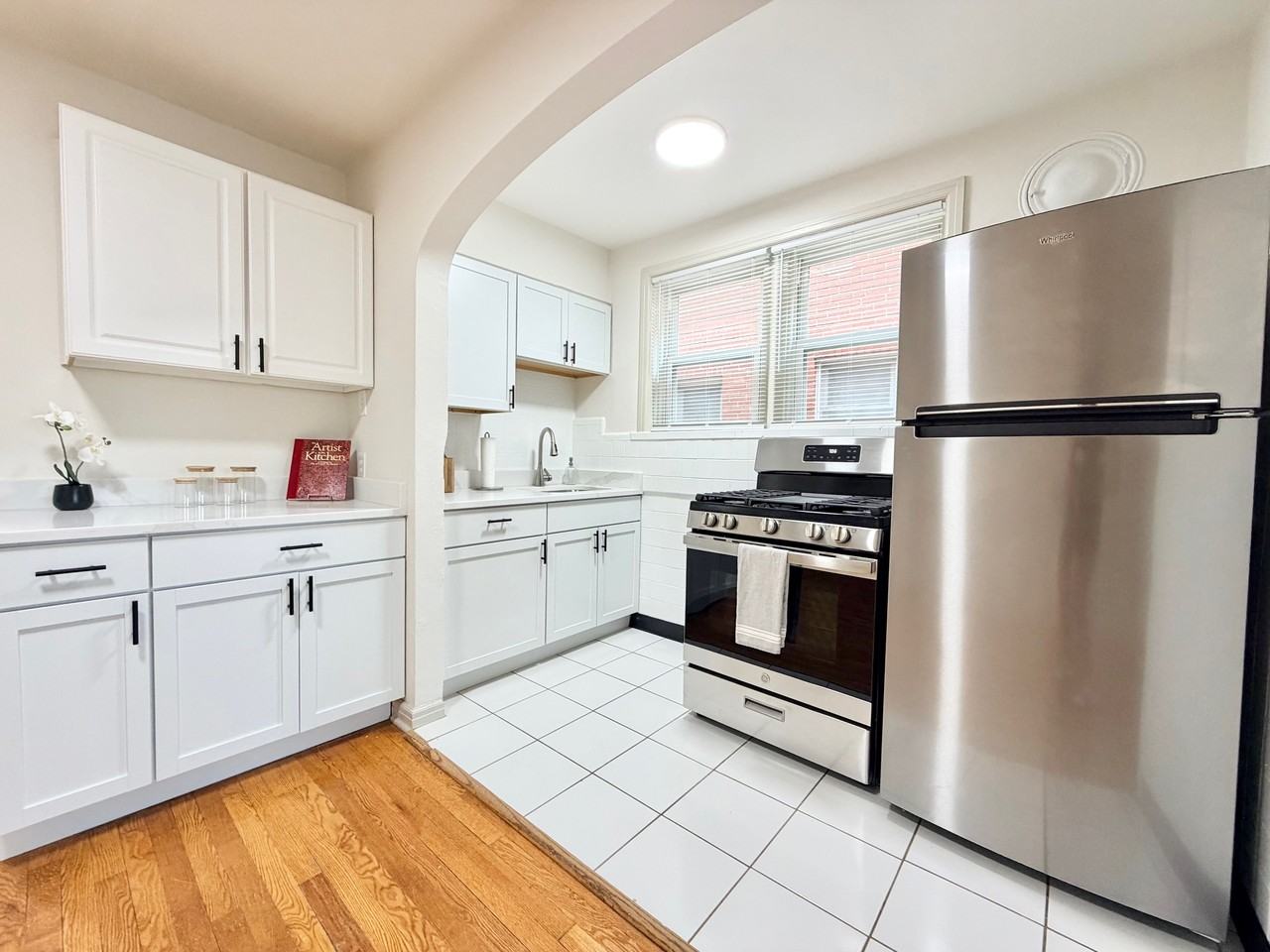 5308 Jamieson Ave #1S - Photo 2 of 11