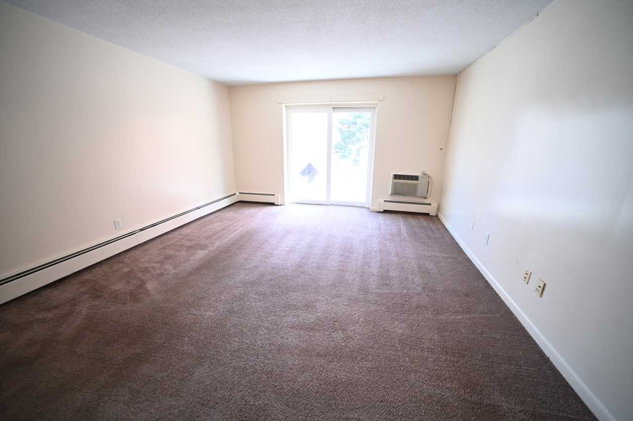 2165 Dorchester Ave #11 - Photo 2 of 8