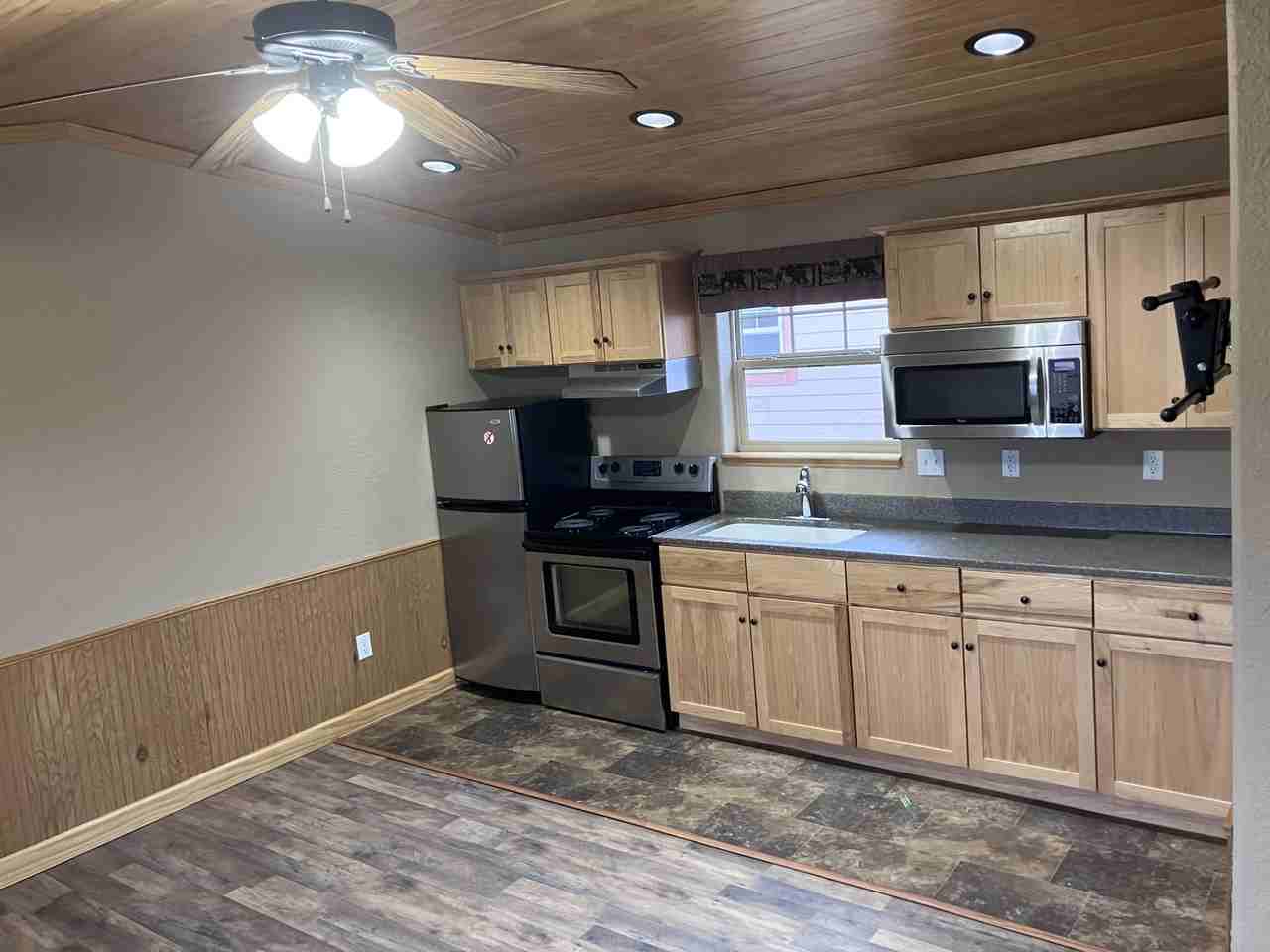 20 Davis Ct #3 - Photo 3 of 5