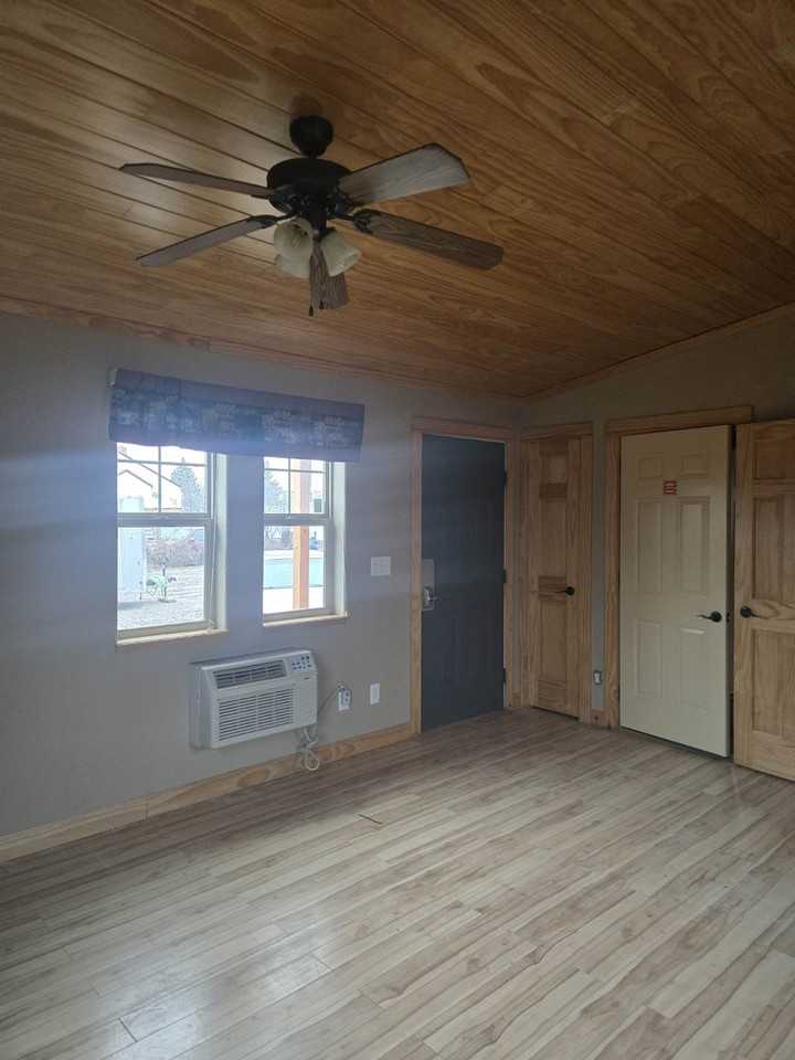 20 Davis Ct #3 - Photo 4 of 5