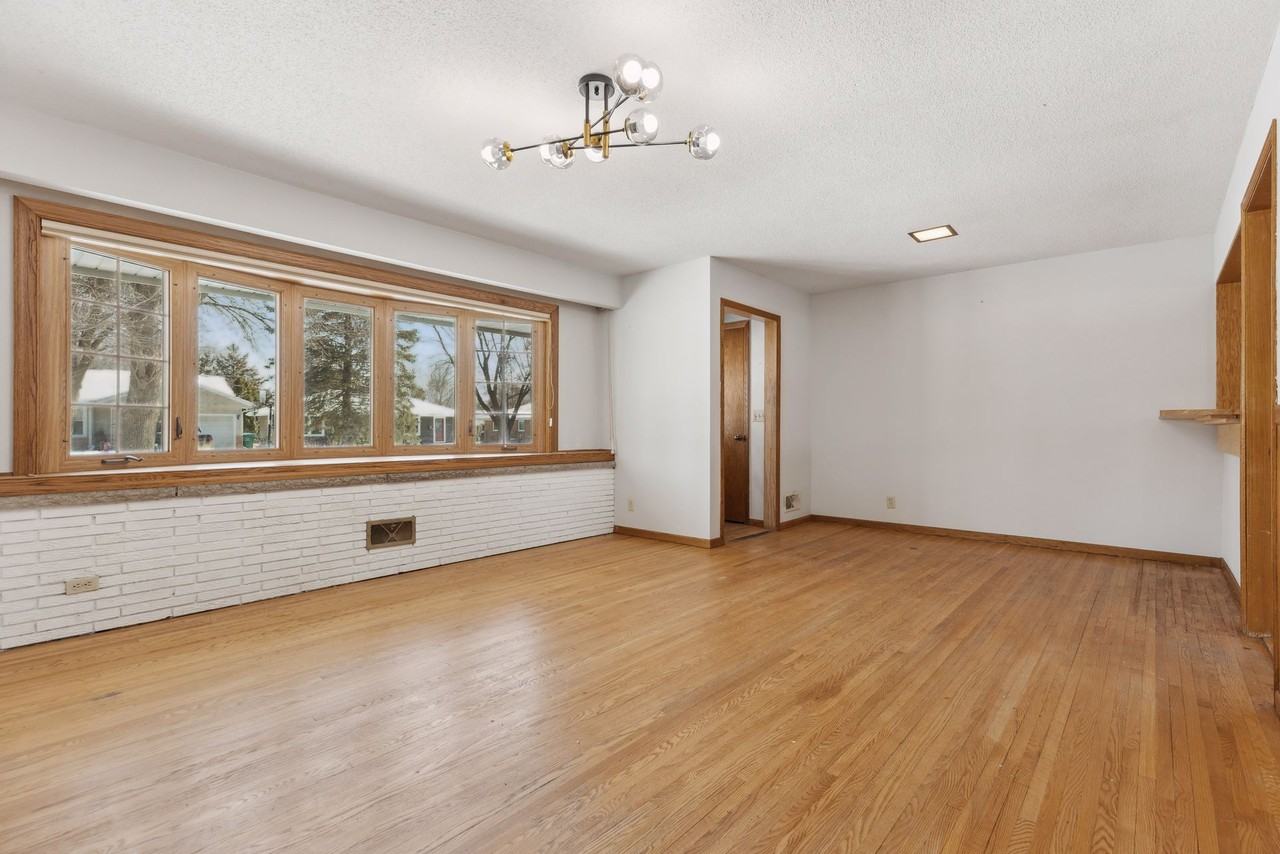 2712 Yosemite Ave S #NA - Photo 7 of 38