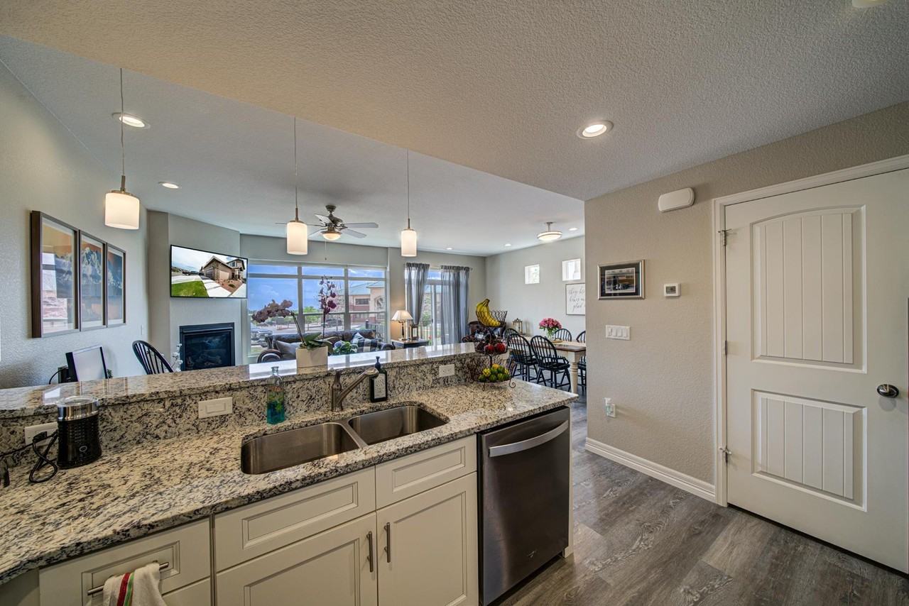 699 Brambleberry Hts #699 - Photo 4 of 34