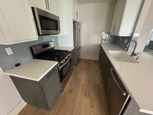 1534 Manhattan Ave #2 - Photo 4 of 10