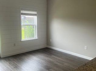 1815 Stable Ln #NA - Photo 4 of 6