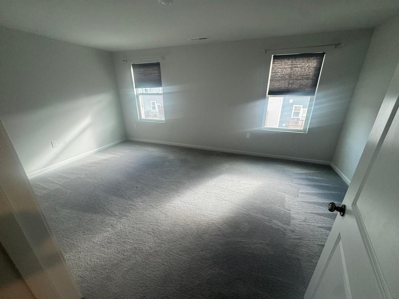 1980 Rosedale Ridge Ave - Photo 2 of 10