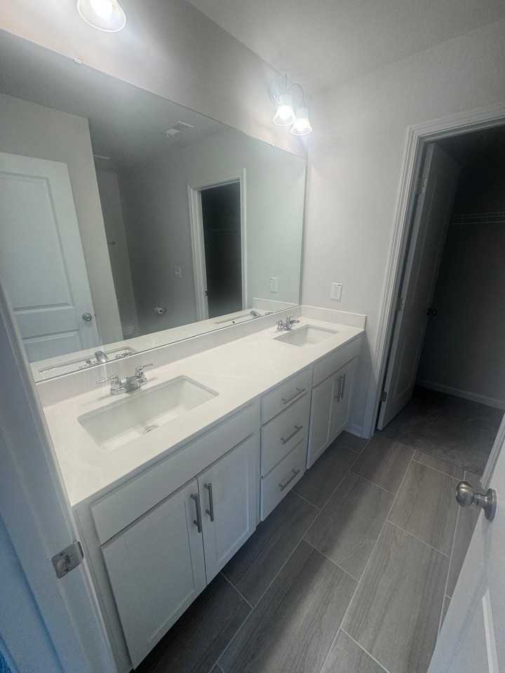 1980 Rosedale Ridge Ave - Photo 3 of 10