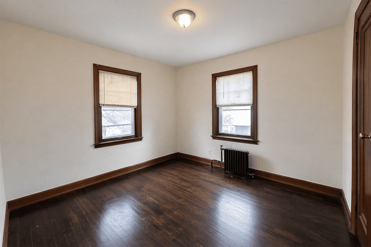 509 3rd St #6 - Photo 6 of 10