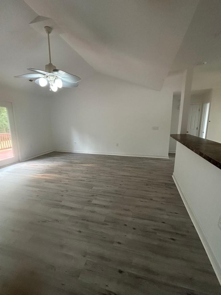 2007 Phoenix Dr #NA - Photo 5 of 15