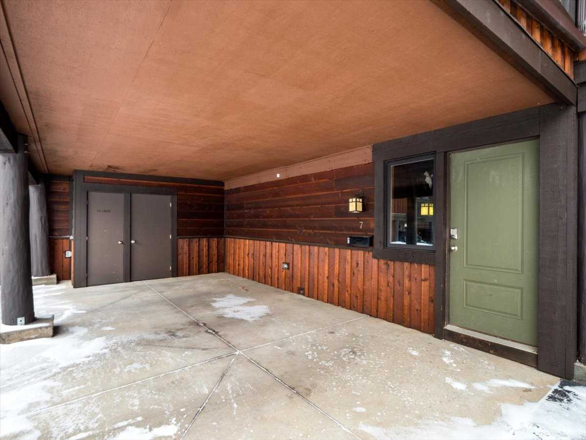 1446 Broken Lance Dr #7 - Photo 6 of 24