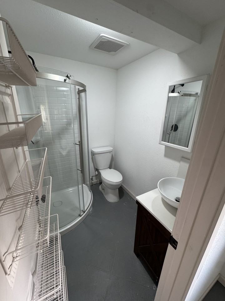 633 B St #1 - Photo 5 of 16
