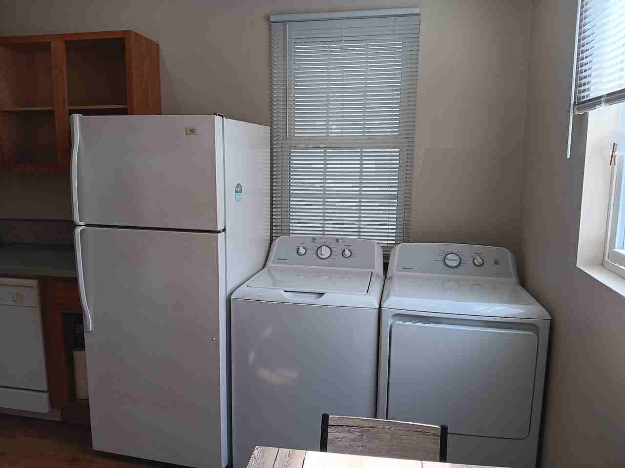 8808 S Escanaba Ave #NA - Photo 3 of 17