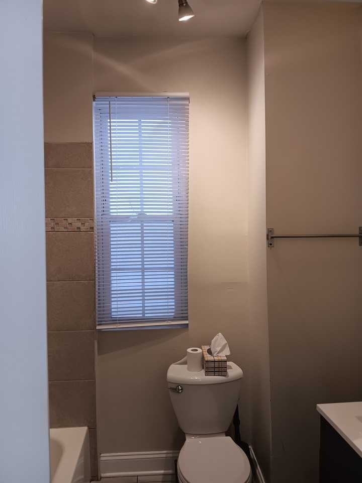 8808 S Escanaba Ave #NA - Photo 4 of 17