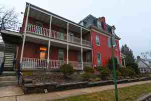 featured image of 1538 1st Ave #2