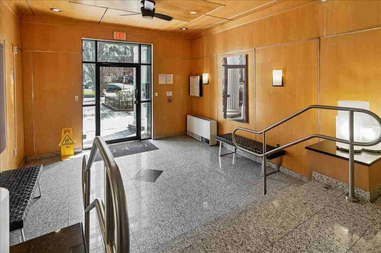 1616 16th Street NW - Photo 4 of 41
