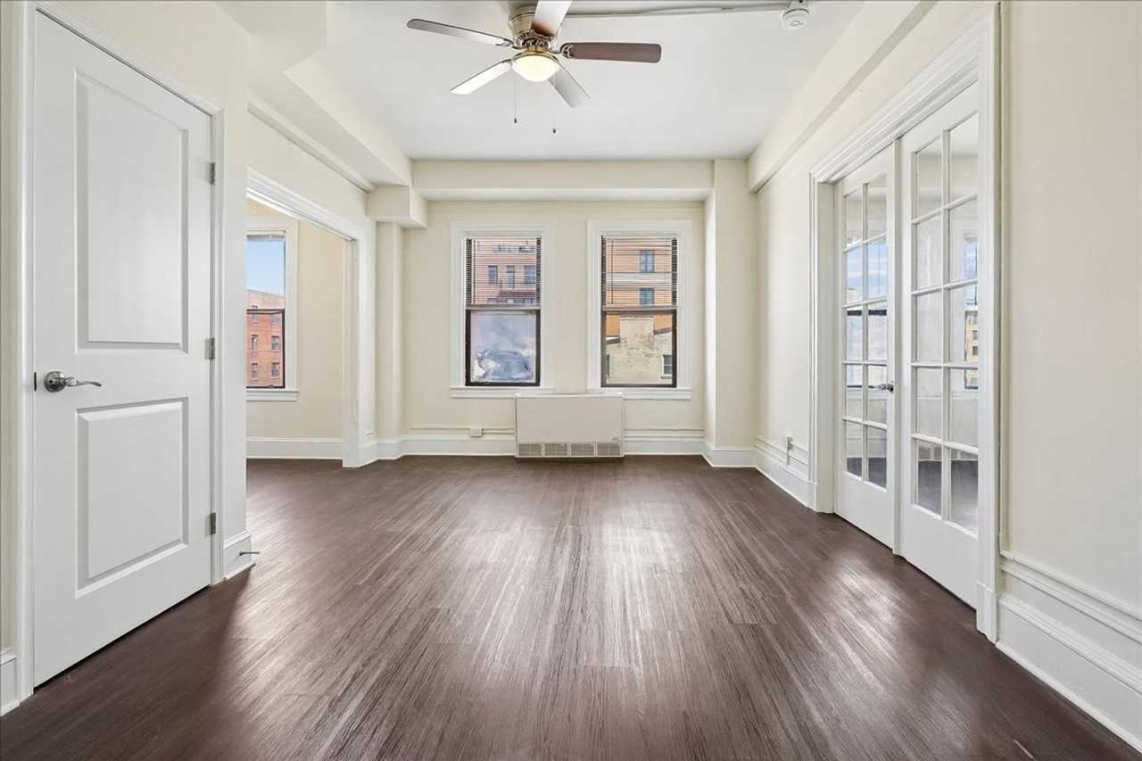 1616 16th Street NW - Photo 7 of 41