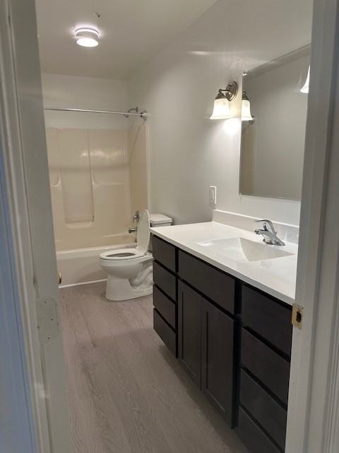 440 Main St #1000C - Photo 5 of 8