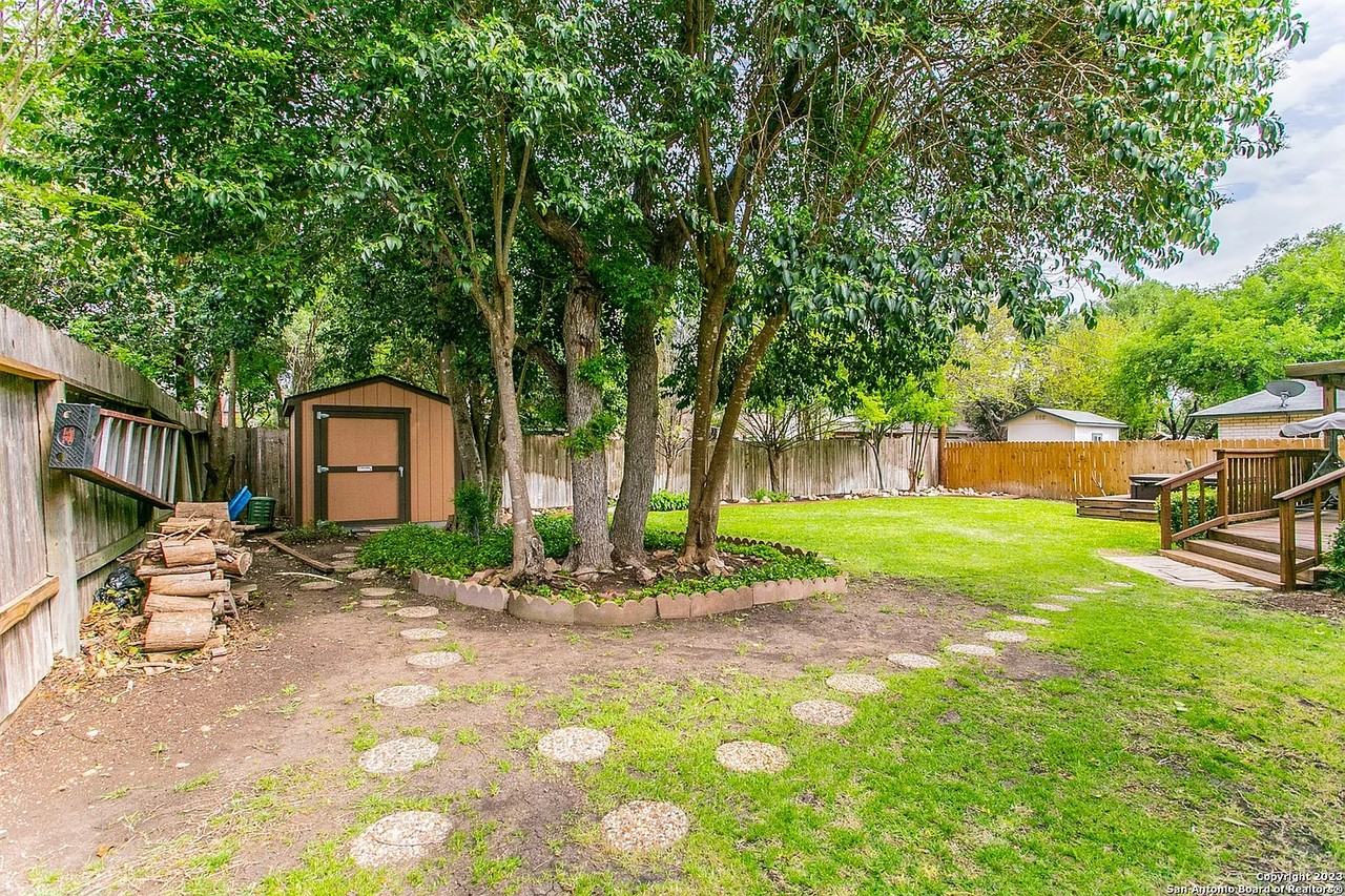 16426 Old Stable Rd #NA - Photo 4 of 39