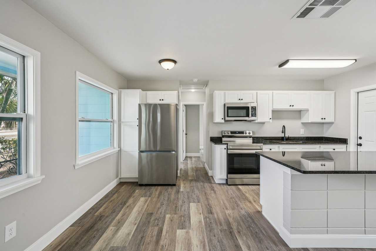 5428 Burlington Ave N #NA - Photo 7 of 19