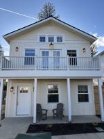 featured image of 480 Se Reed Market Rd #NA