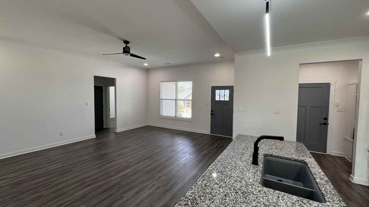 4005 Springwood Cir #NA - Photo 6 of 20