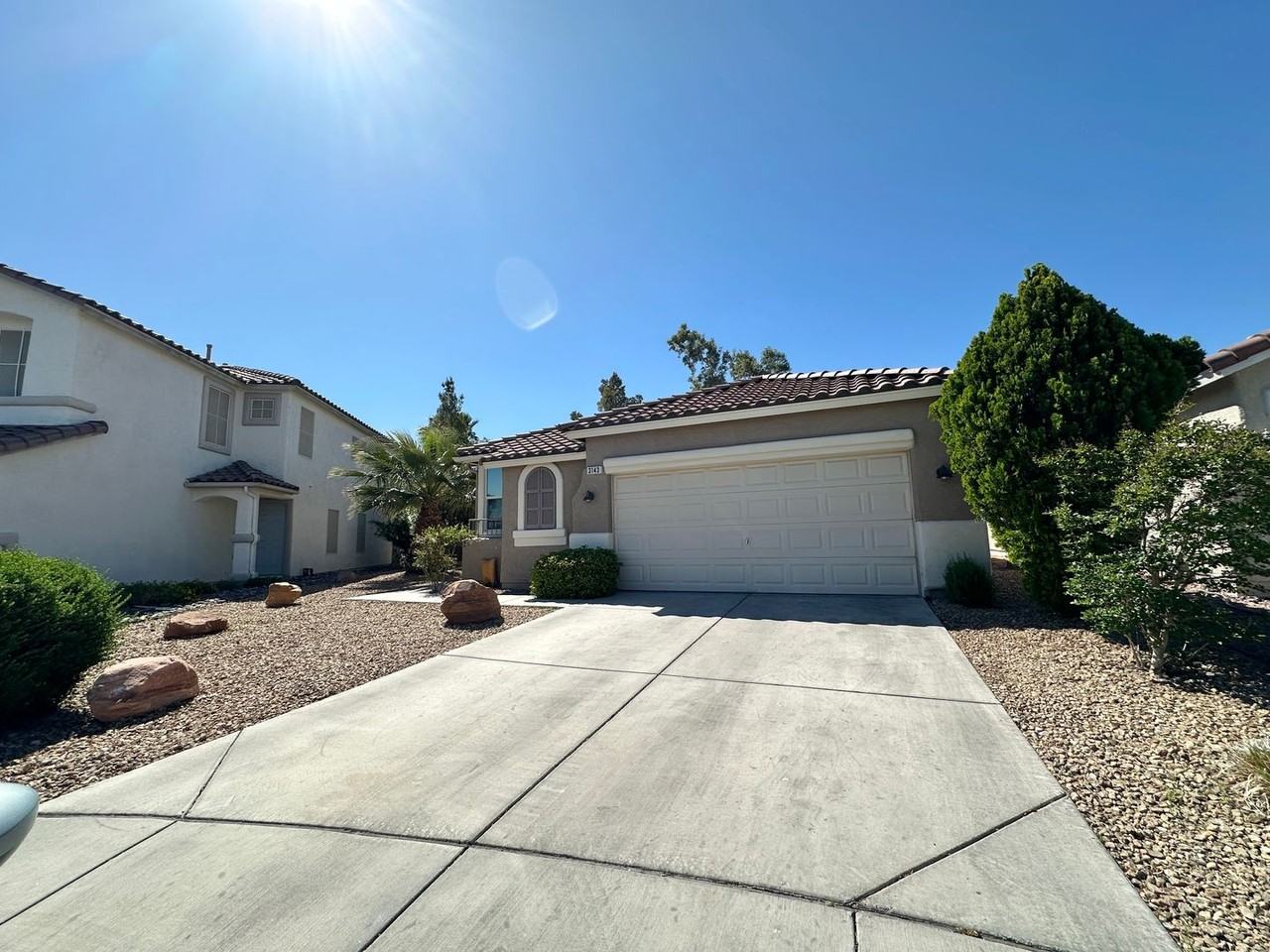 3143 Diamond Crest Ln - Photo 2 of 27