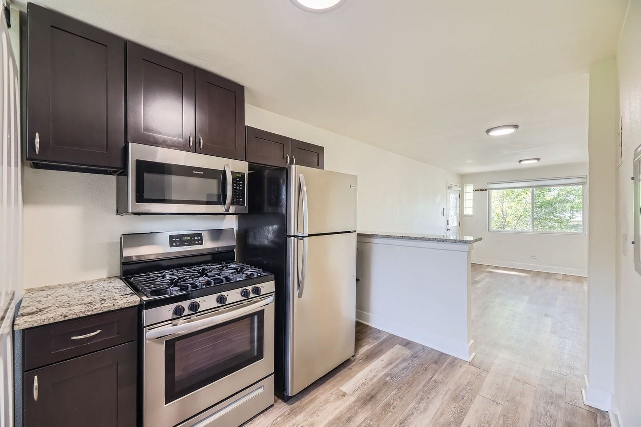 3221 E 33rd Ave #1 - Photo 5 of 11