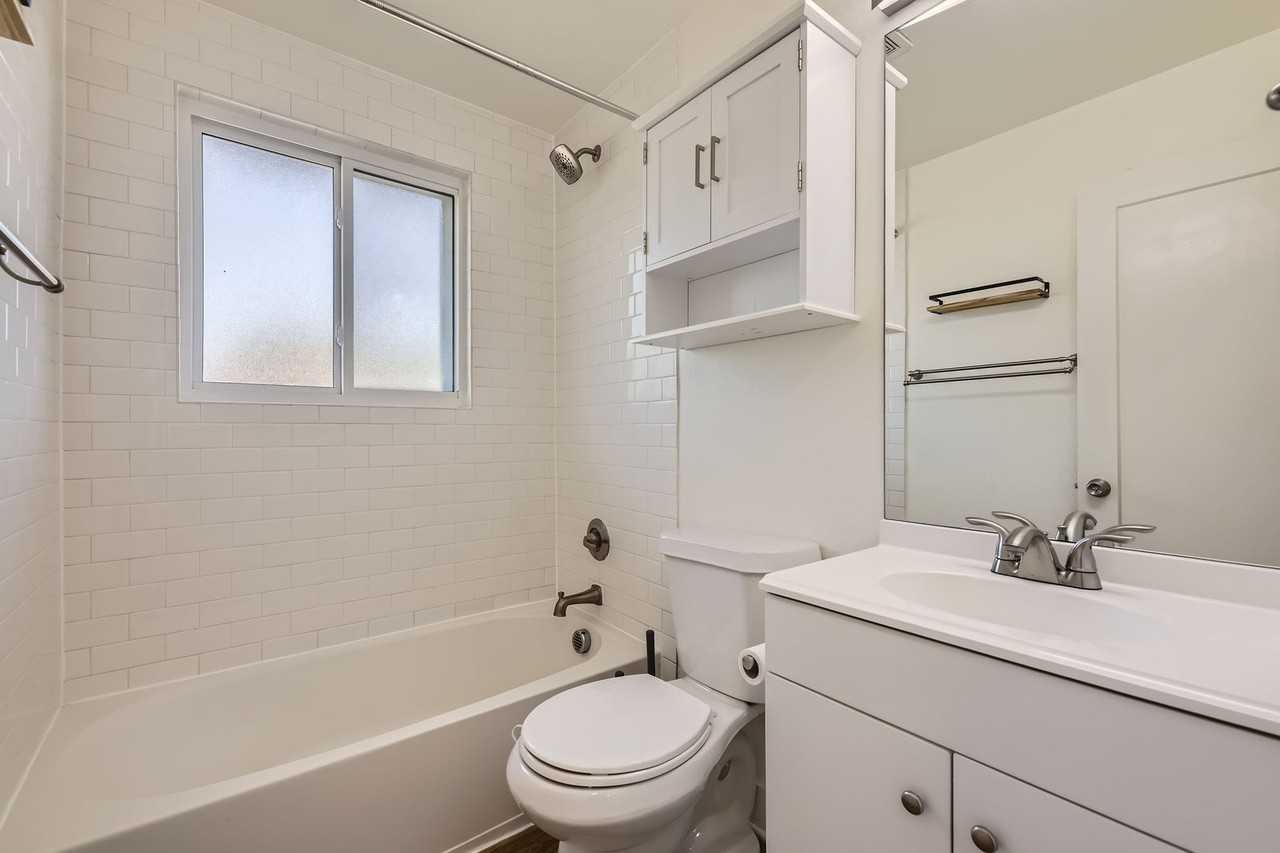 3221 E 33rd Ave #1 - Photo 6 of 11