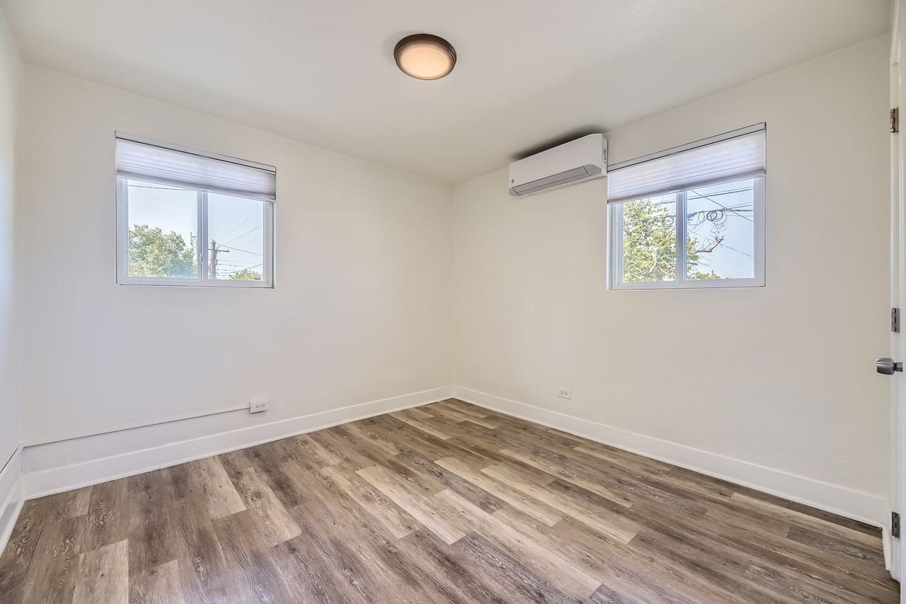 3221 E 33rd Ave #1 - Photo 7 of 11