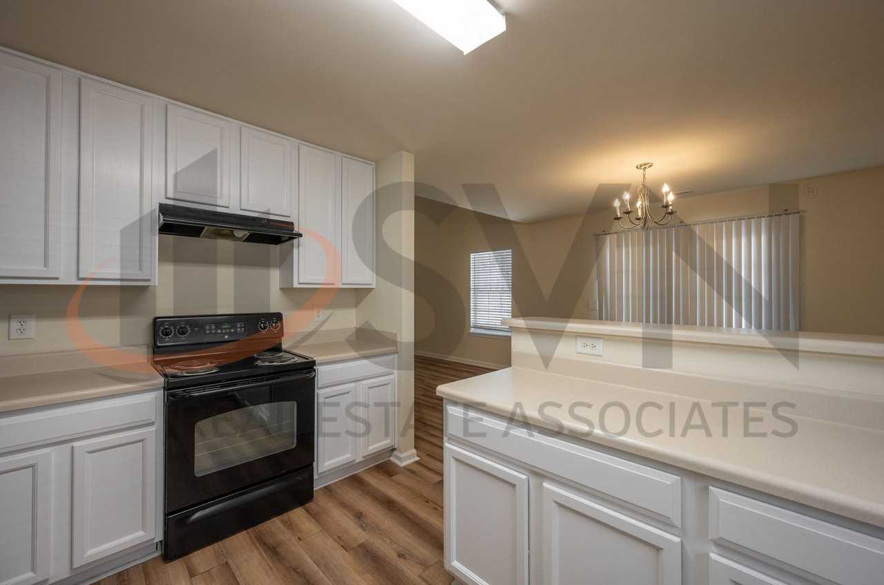 311 Weeping Willow Dr - Photo 3 of 19
