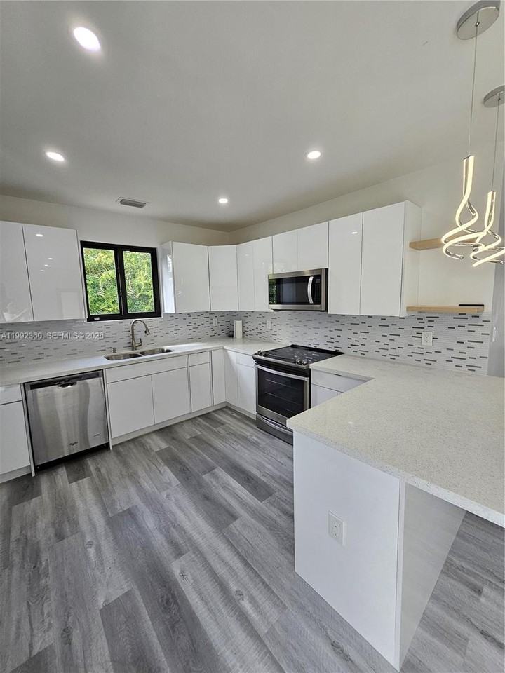 2160 Northwest 30th Street #0 - Photo 3 of 21