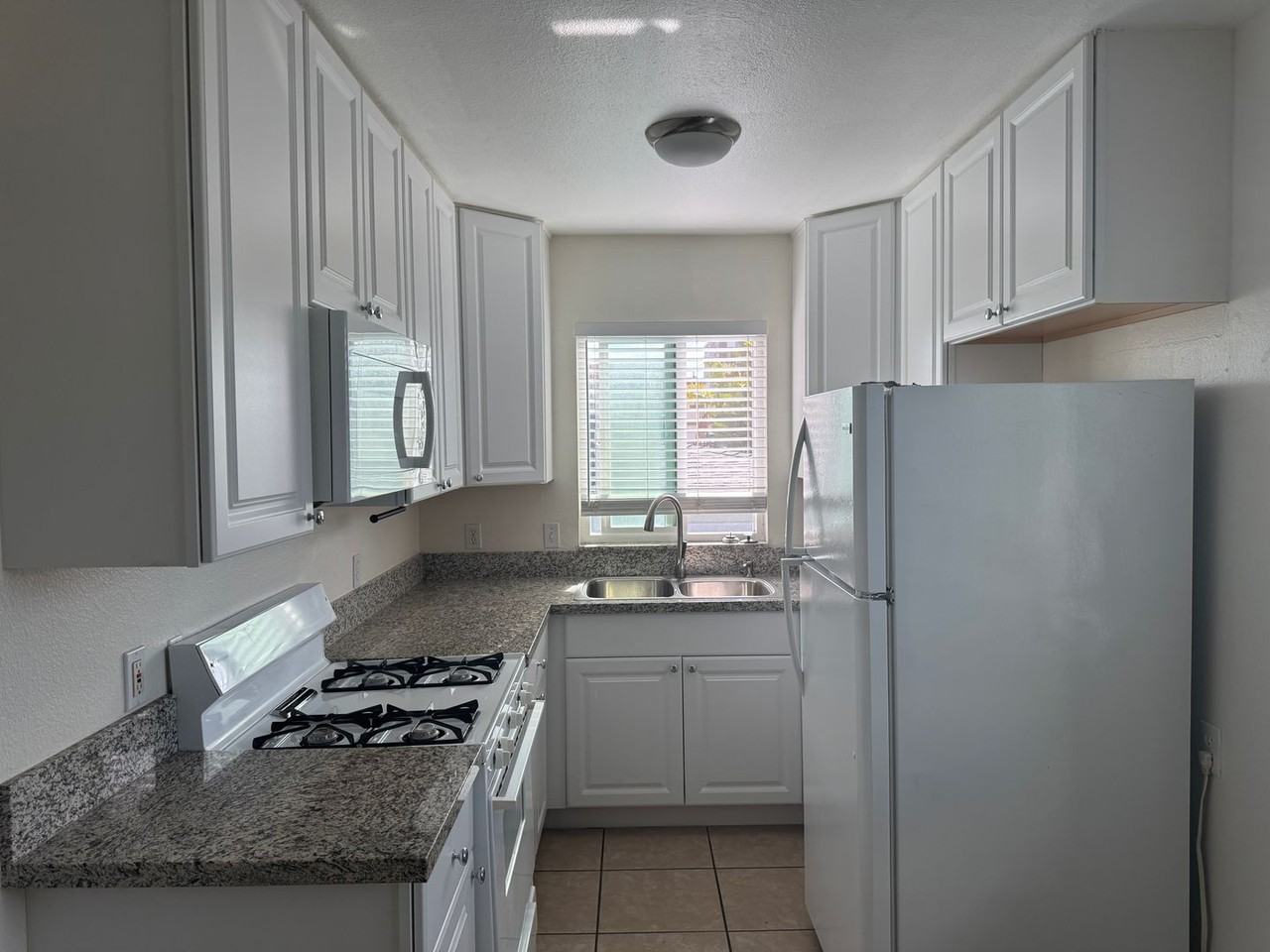 3936 Mississippi St - Photo 2 of 16