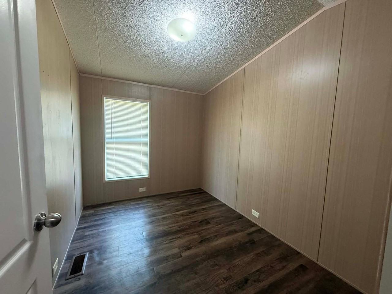Lakeside Landing Home 168 LLC - Photo 3 of 17