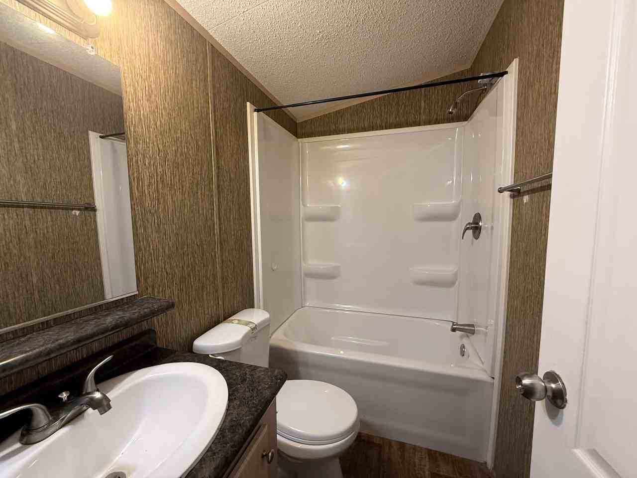 Lakeside Landing Home 168 LLC - Photo 5 of 17