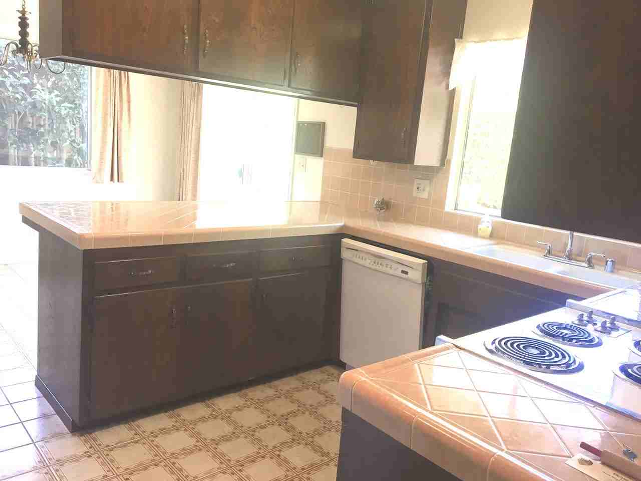 1559 Royal Way #NA - Photo 6 of 15