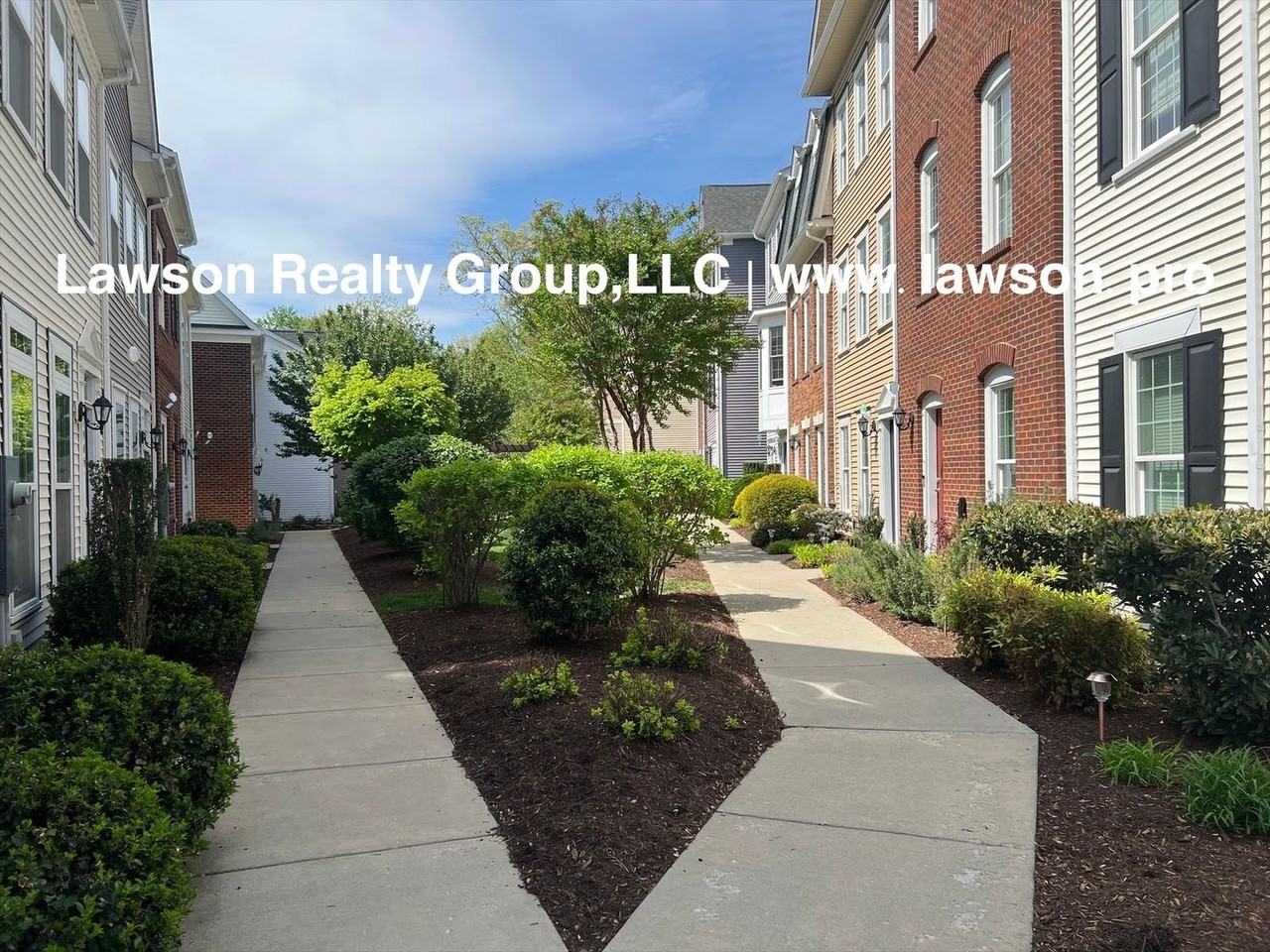 3937 Colonial Green Cir Sw - Photo 3 of 46