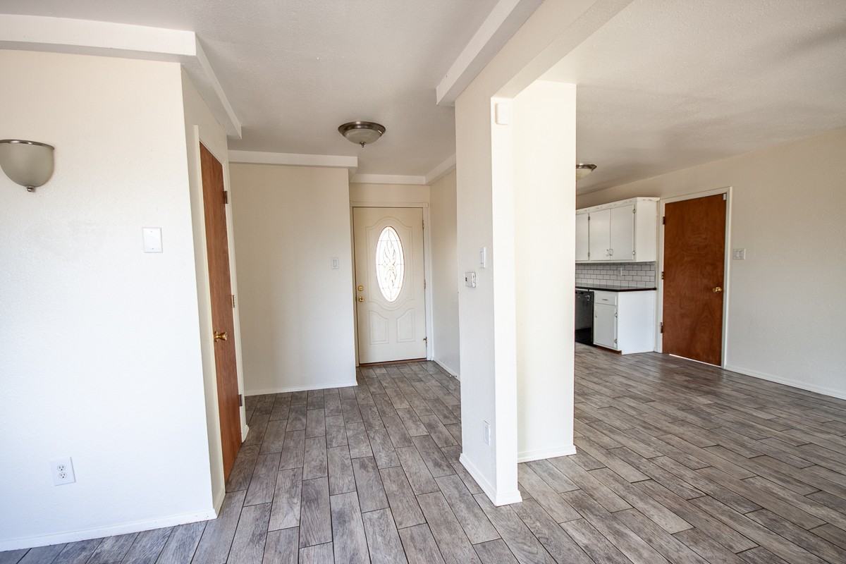 1009 W Yucca Ave #NA - Photo 2 of 21