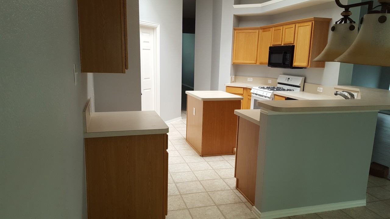 2401 Teagle Dr #NA - Photo 3 of 11