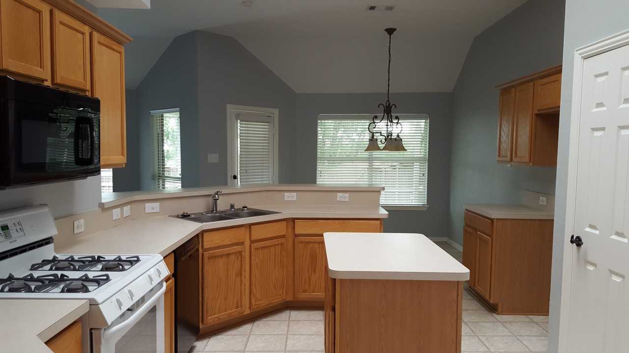 2401 Teagle Dr #NA - Photo 4 of 11